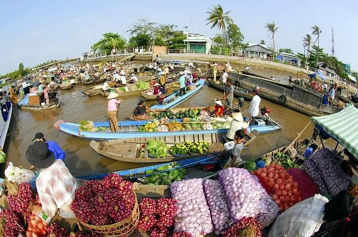 Mekong floating market